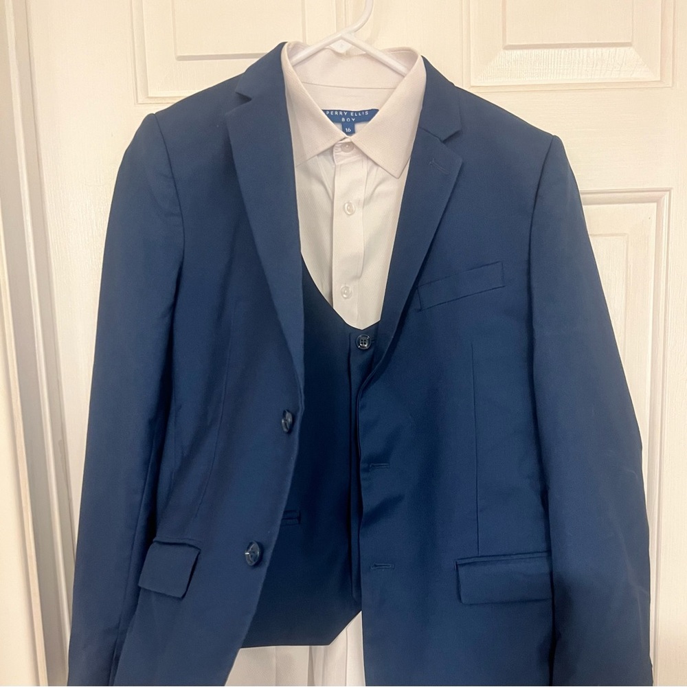 Perry Ellis Navy Blue Suit Set - Picture 9 of 16